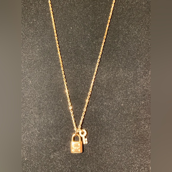 Michael Kors Gold Toned Pave Padlock Key Chain Necklace EUC - Picture 6 of 8